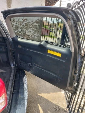 Toyota Rav4 2.2 D-4D 4x4, снимка 16