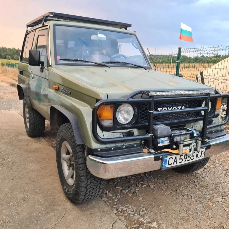 Toyota Land cruiser RJ70, снимка 1 - Автомобили и джипове - 43570107