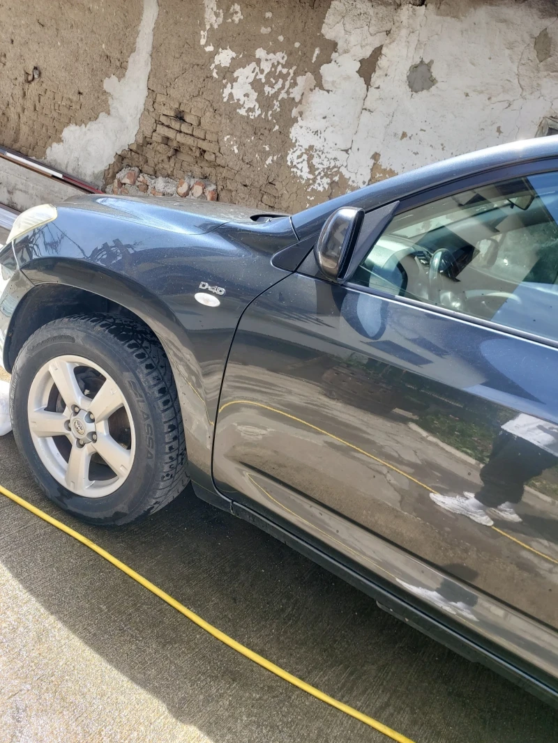 Toyota Rav4 2.2 D-4D 4x4, снимка 6 - Автомобили и джипове - 52451074