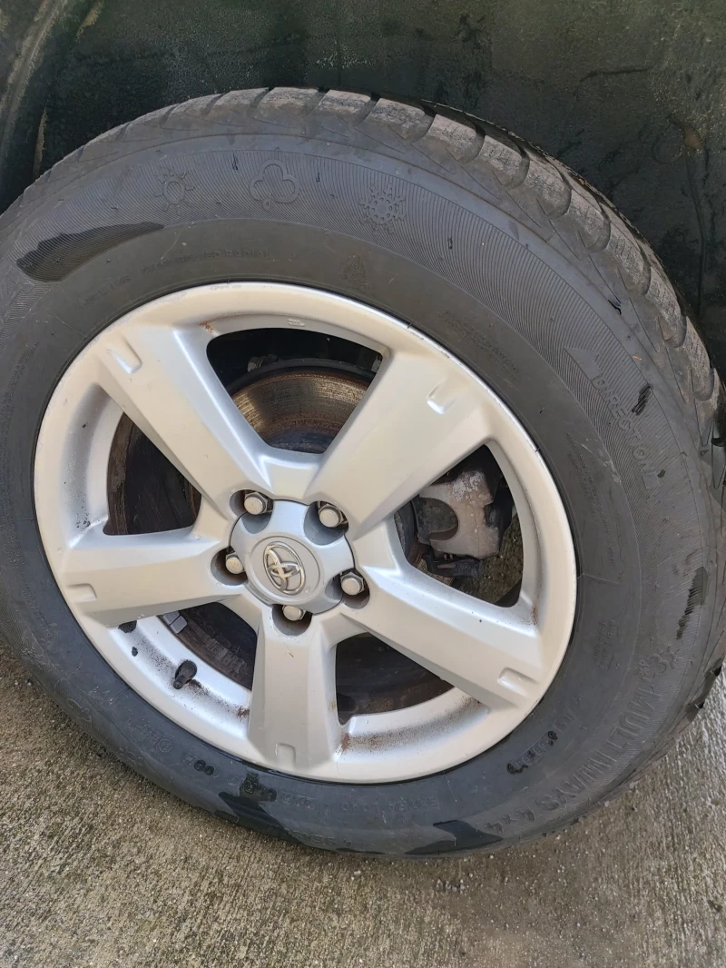 Toyota Rav4 2.2 D-4D 4x4, снимка 17 - Автомобили и джипове - 52451074