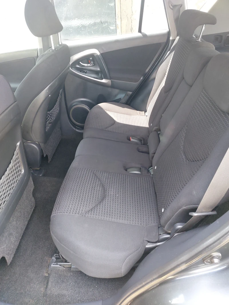 Toyota Rav4 2.2 D-4D 4x4, снимка 13 - Автомобили и джипове - 52451074