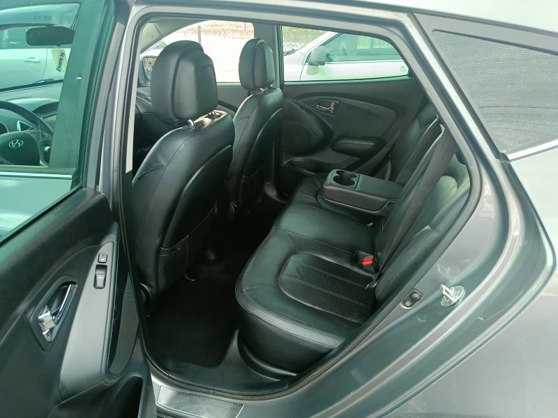 Hyundai IX35 2.0D/180ks, снимка 12 - Автомобили и джипове - 51693037