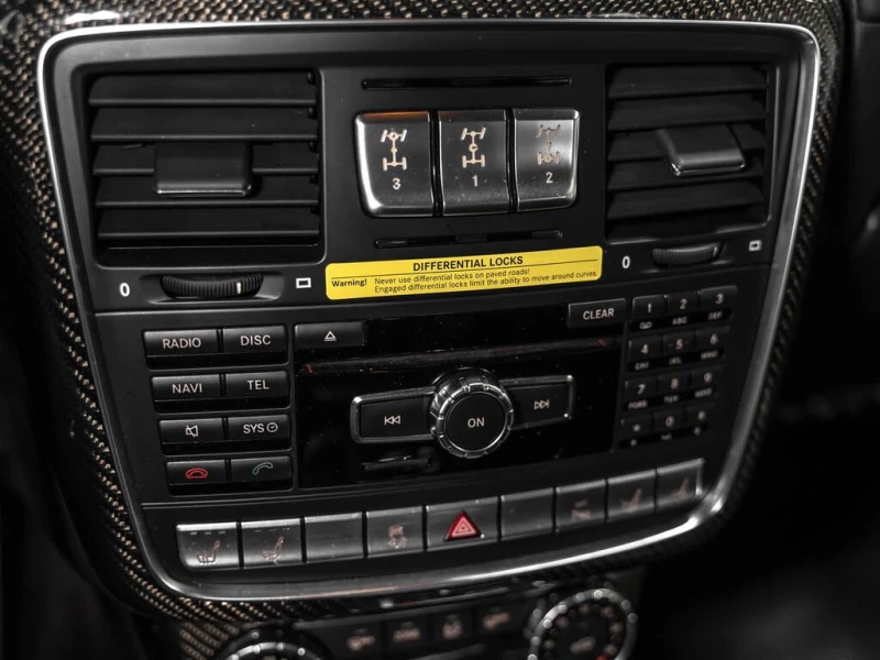 Mercedes-Benz G 65 AMG * АВТО КРЕДИТ* ЦЕНА ДО БГ * СЕРВИЗНА ИСТОРИЯ * , снимка 14 - Автомобили и джипове - 52513080