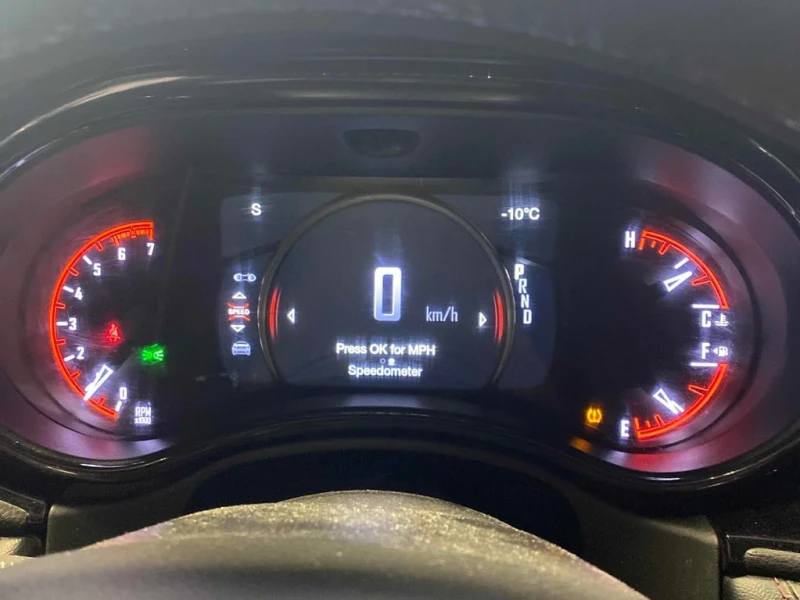 Dodge Durango 2021 R/T AWD * БЕЗ ПЪРВОНАЧАЛНА ВНОСКА* , снимка 8 - Автомобили и джипове - 52980054