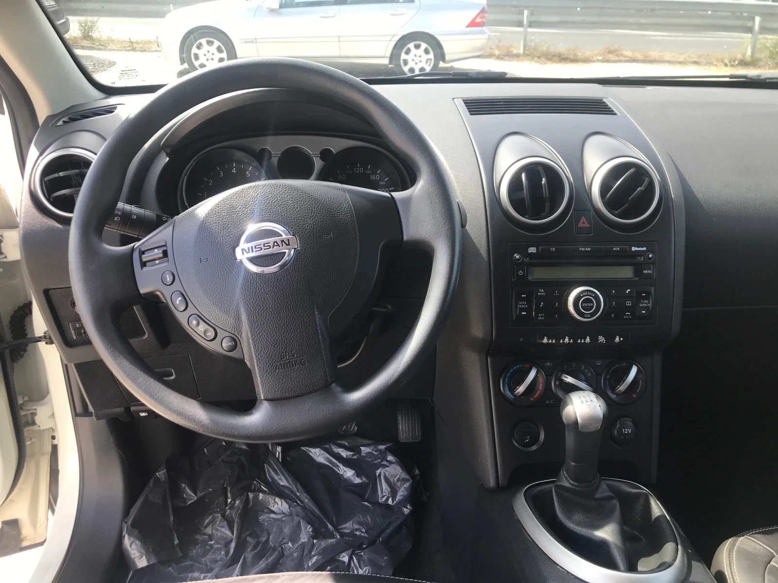 Nissan Qashqai 1, 6 i газ - изображение 7