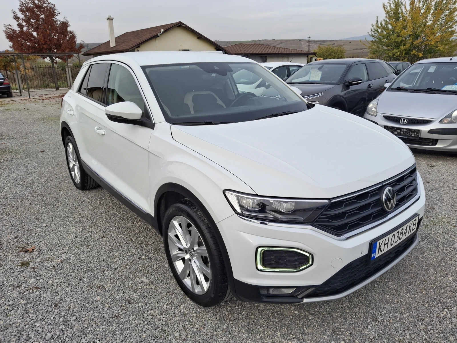 VW T-Roc 1.5TSI  NAVI 150k - изображение 4