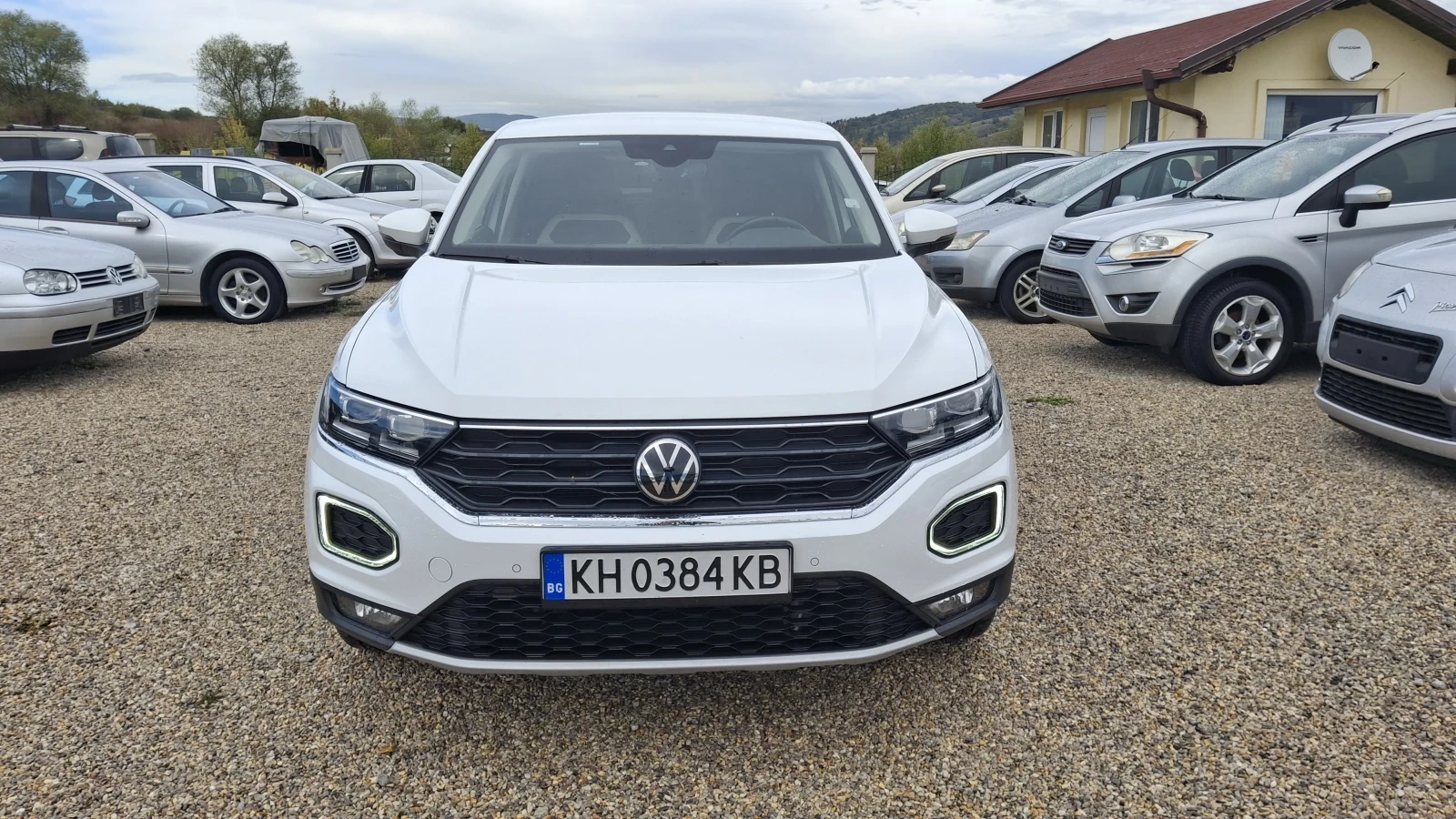 VW T-Roc 1.5TSI  NAVI 150k - изображение 5