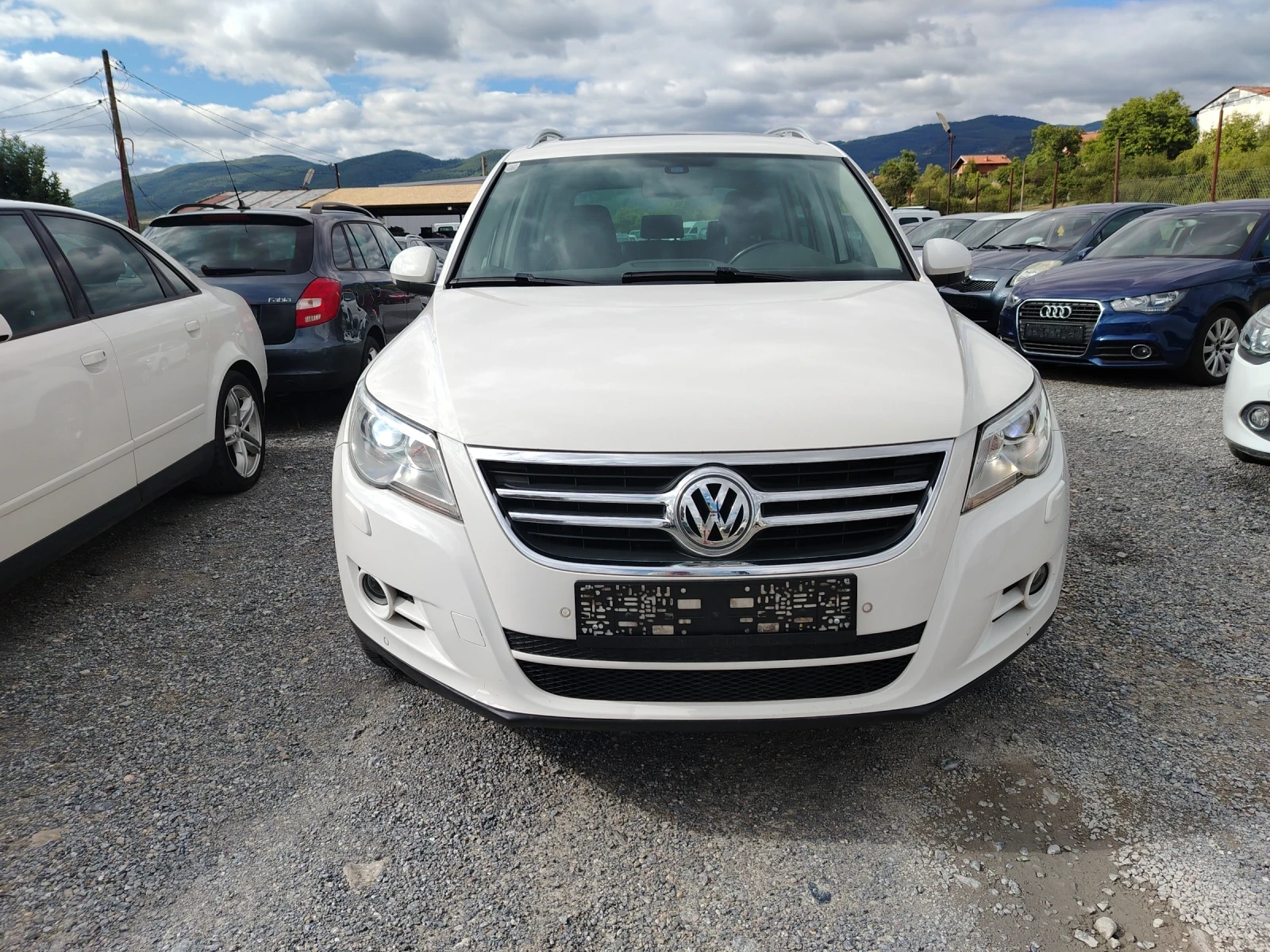 VW Tiguan 2.0 TDI 4MOTION PANORAMA  - изображение 2