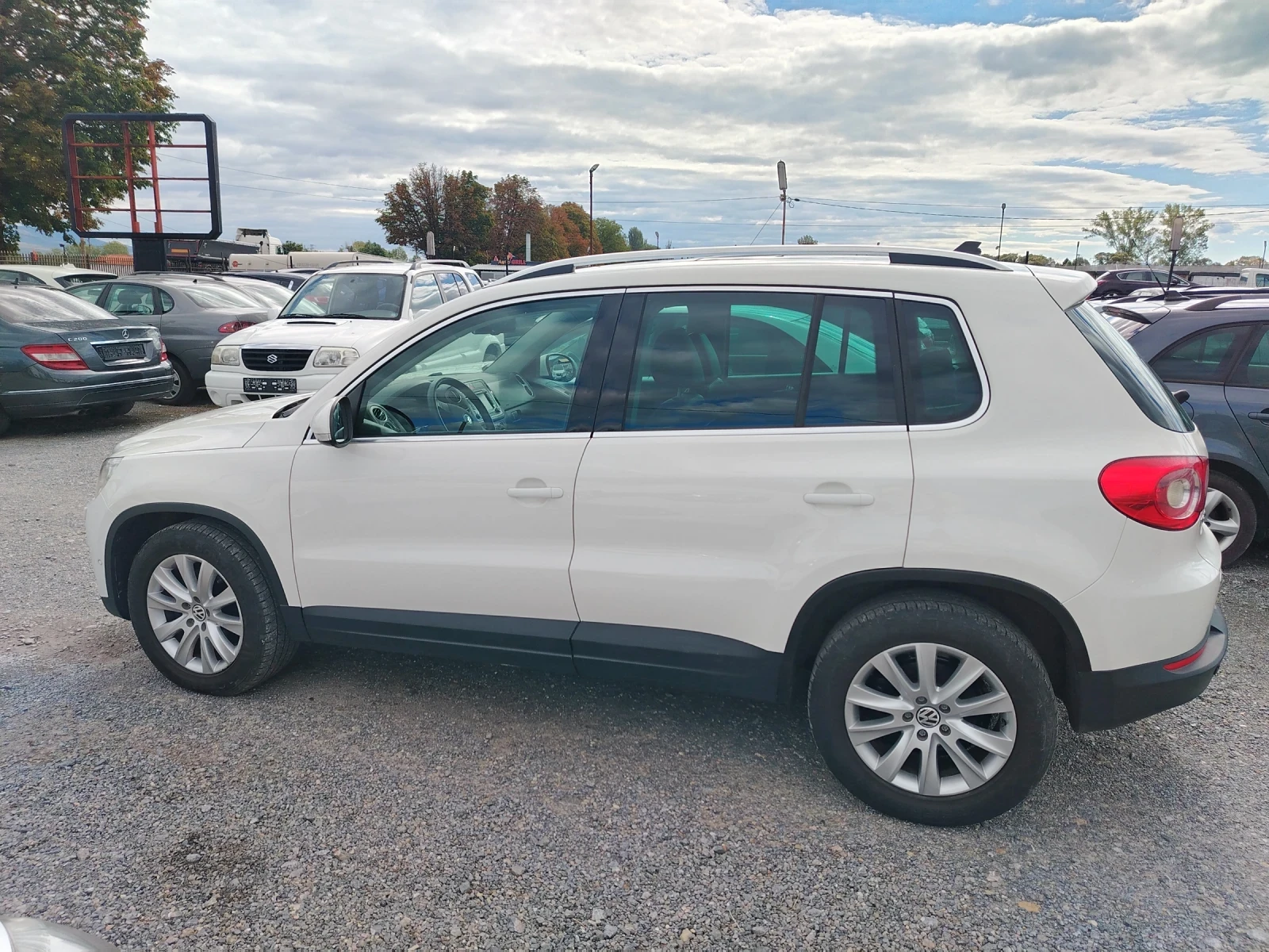 VW Tiguan 2.0 TDI 4MOTION PANORAMA  - изображение 8