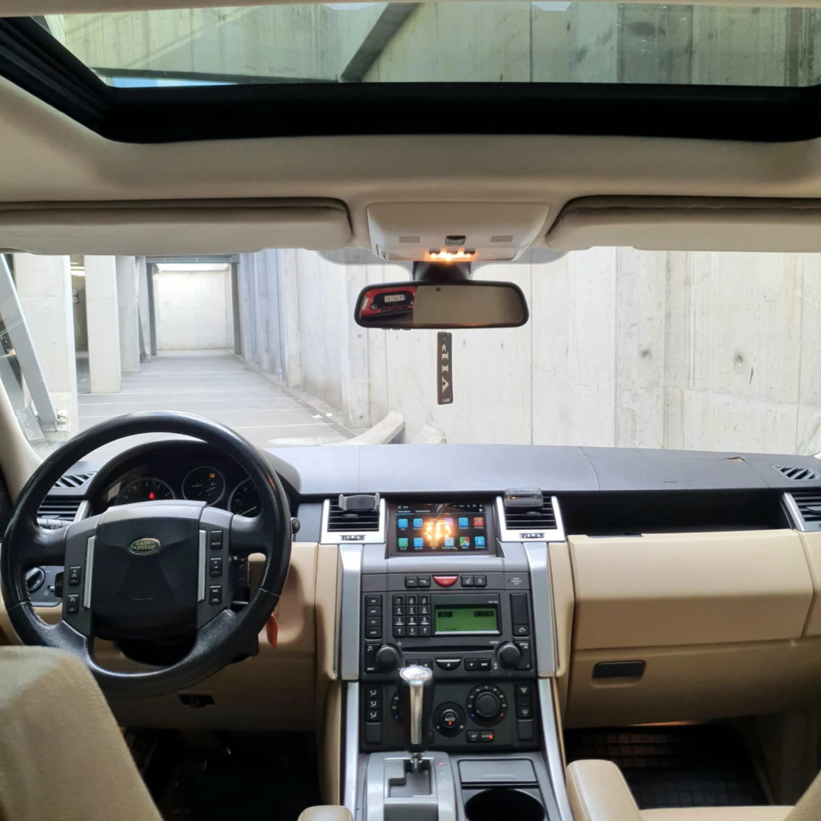 Land Rover Range Rover Sport 4.4  - изображение 8