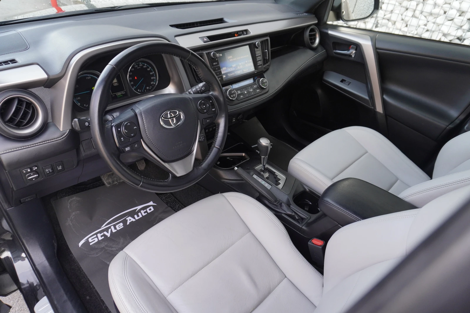 Toyota Rav4 2.5i HYBRID BLACK EDITION, 126.00km!! | Mobile.bg � ����������� 9
