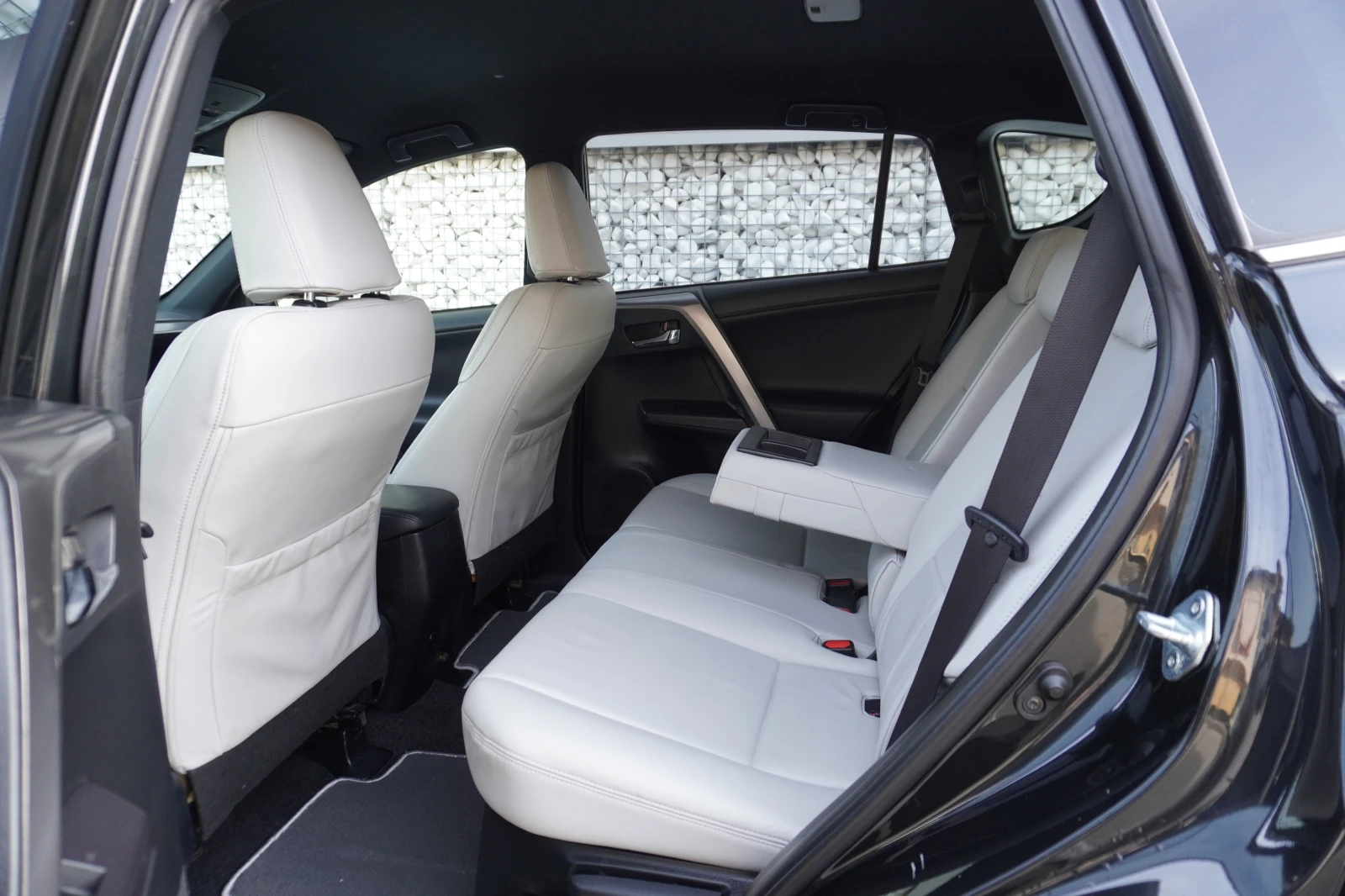 Toyota Rav4 2.5i HYBRID BLACK EDITION, 126.00km!! | Mobile.bg � ����������� 17