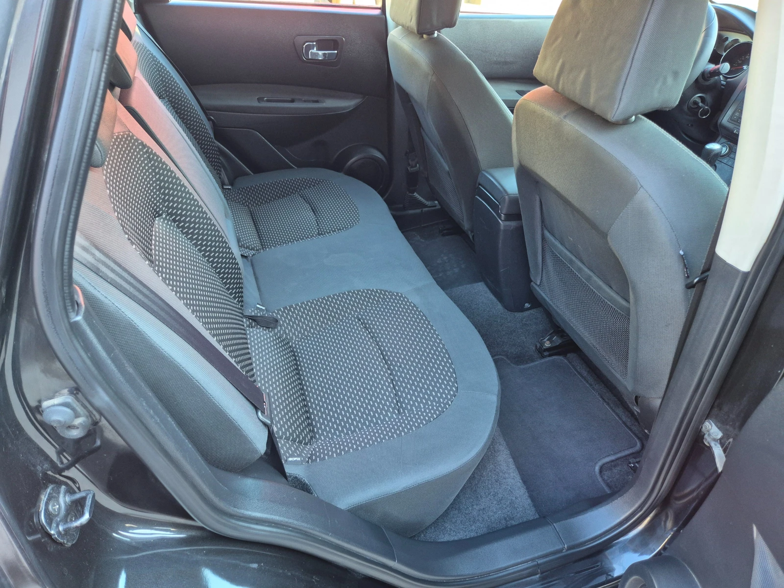 Nissan Qashqai 1.5 DCI-ИТАЛИЯ , снимка 11 - Автомобили и джипове - 53747911