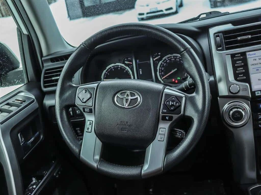 Toyota 4runner Limited | JBL | KEYLESS | ОБДУХВАНЕ | PANO, снимка 11 - Автомобили и джипове - 53962413