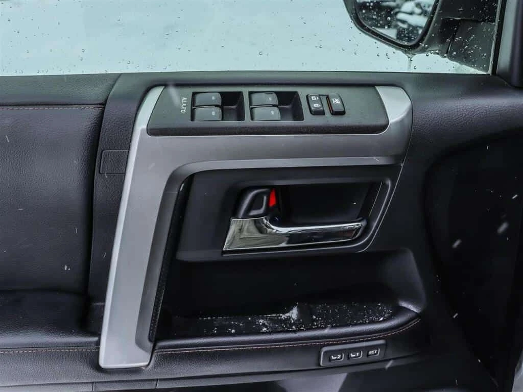 Toyota 4runner Limited | JBL | KEYLESS | ОБДУХВАНЕ | PANO, снимка 10 - Автомобили и джипове - 53962413