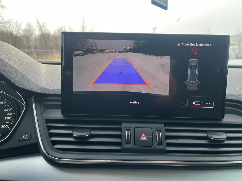 Audi Q5 45 TFSI* PREMIUM* DISTRONIC* ПОДГРЕВ* ПАМЕТ* КАМЕР, снимка 8 - Автомобили и джипове - 54850592