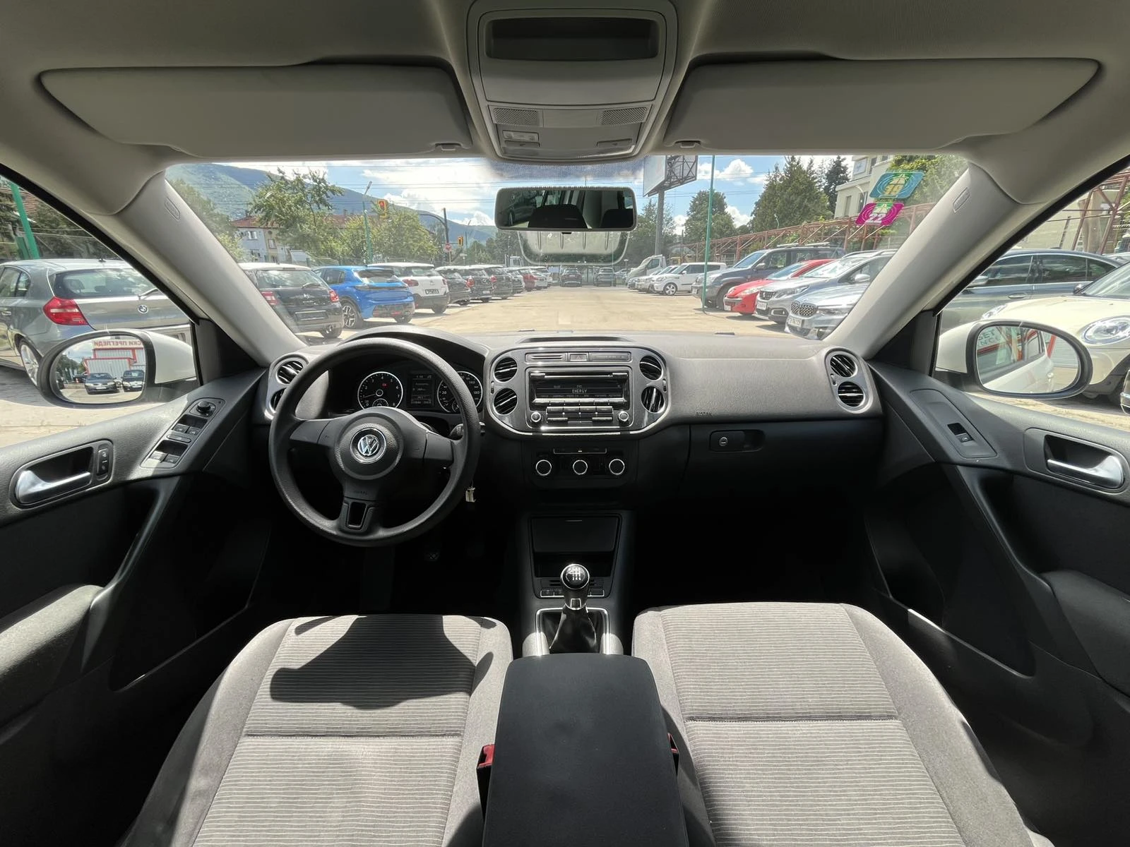 VW Tiguan 1.4 BENZ, снимка 16 - Автомобили и джипове - 55222034