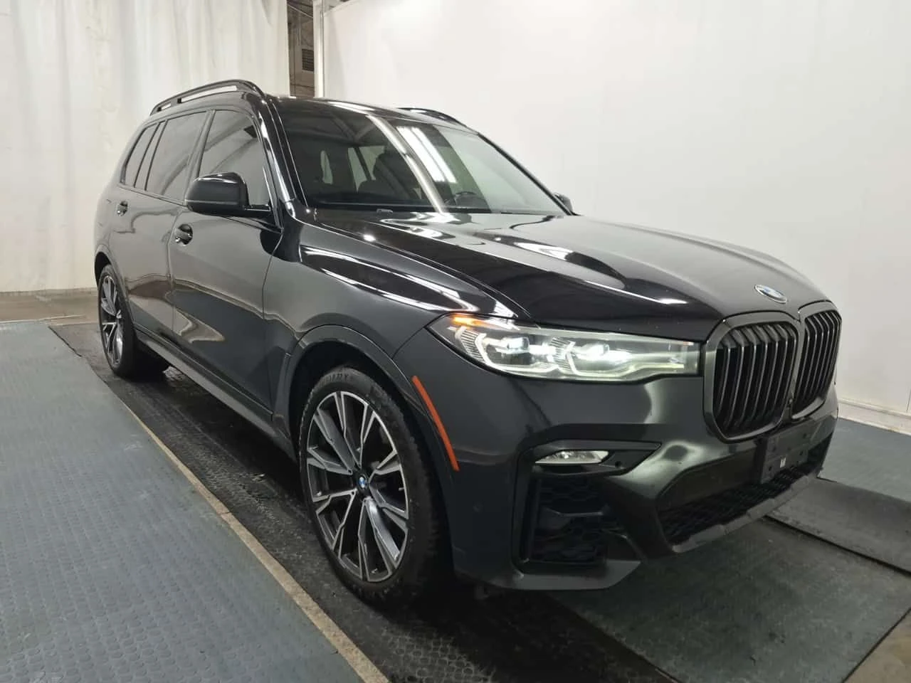 BMW X7 * XDRIVE40I SPORT UTILITY 4D * CARFAX * АВТОКРЕДИТ, снимка 2 - Автомобили и джипове - 55547185
