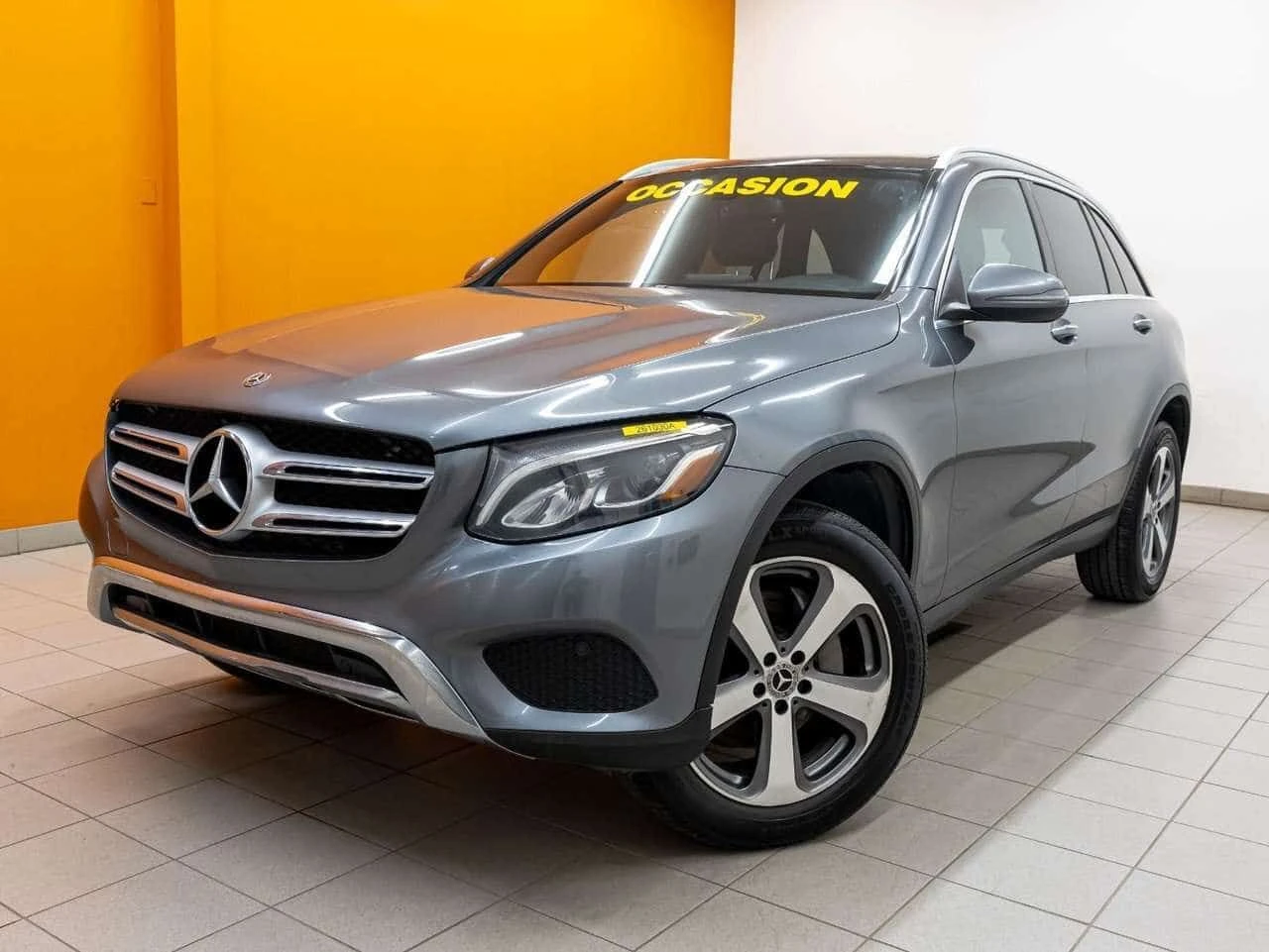 Mercedes-Benz GLC * 300 300 4MATIC * TOIT* NAV CUIR SI?GES CHAUFF * 