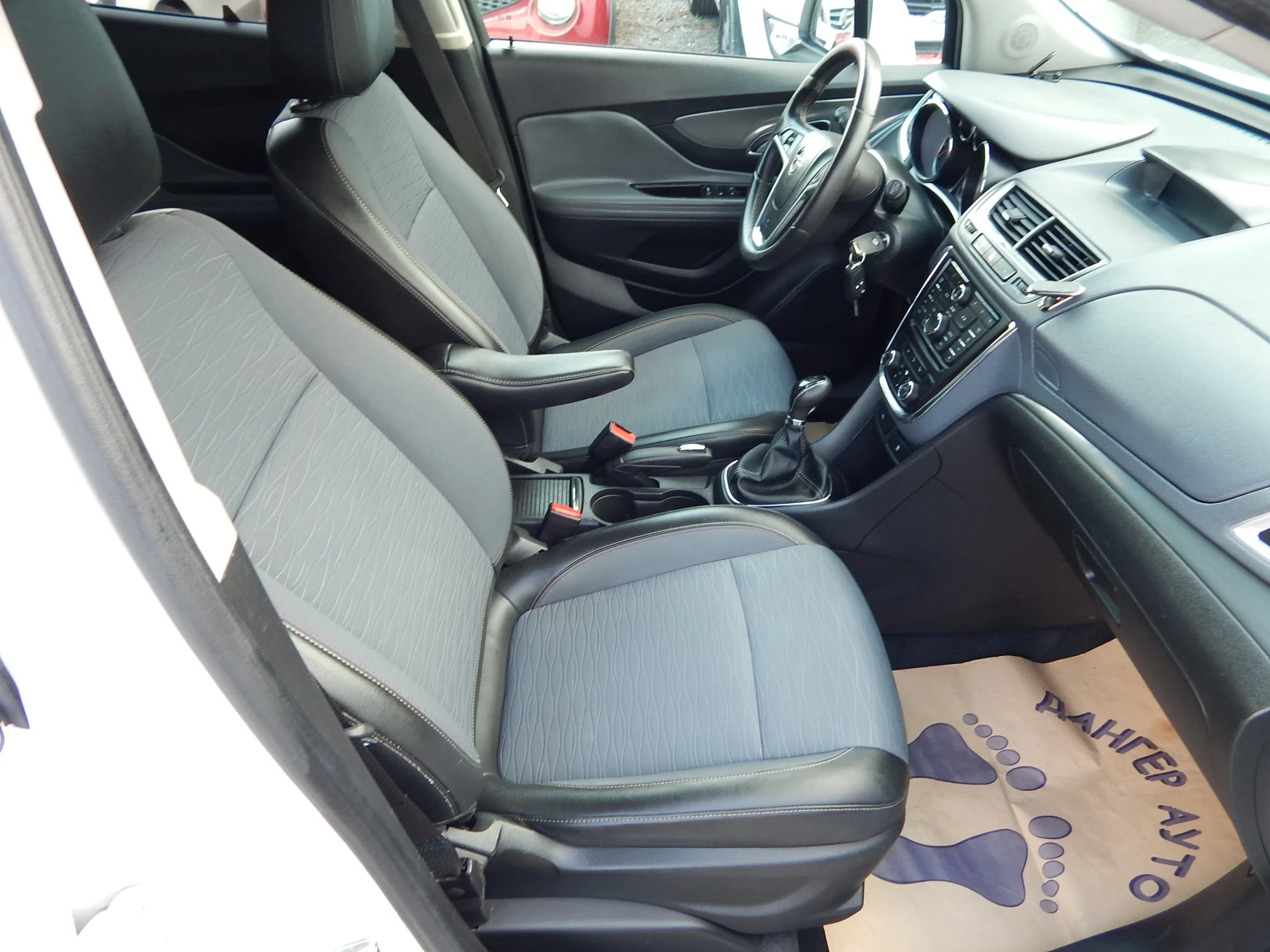 Opel Mokka 1.4T-ГАЗ* COSMO* , снимка 16 - Автомобили и джипове - 55903047