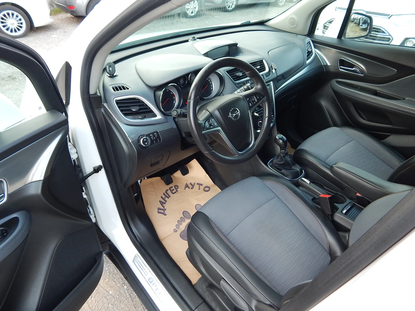 Opel Mokka 1.4T-ГАЗ* COSMO* , снимка 9 - Автомобили и джипове - 55903047