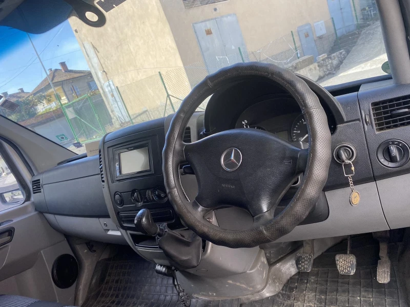 Mercedes-Benz Sprinter 311, снимка 9 - Бусове и автобуси - 48348651