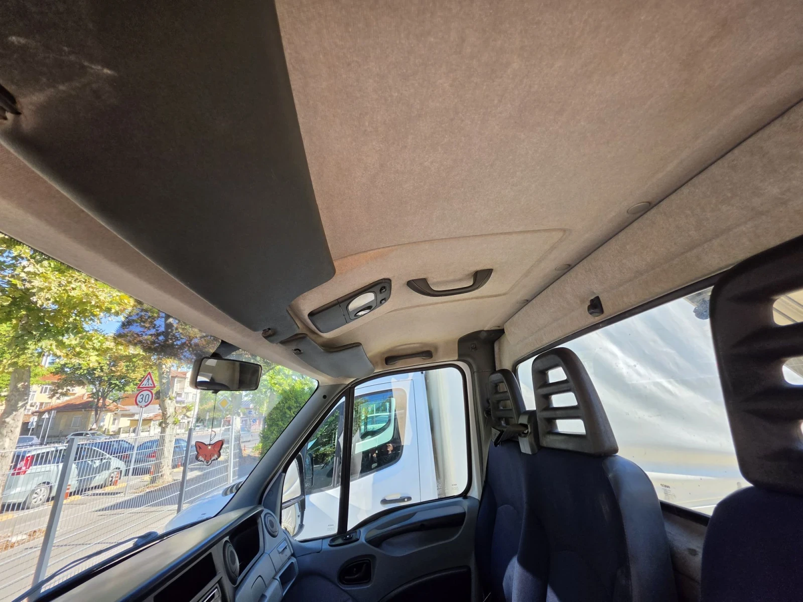 Iveco 35c15 3.0НРI швейцарски, снимка 14 - Бусове и автобуси - 55677917