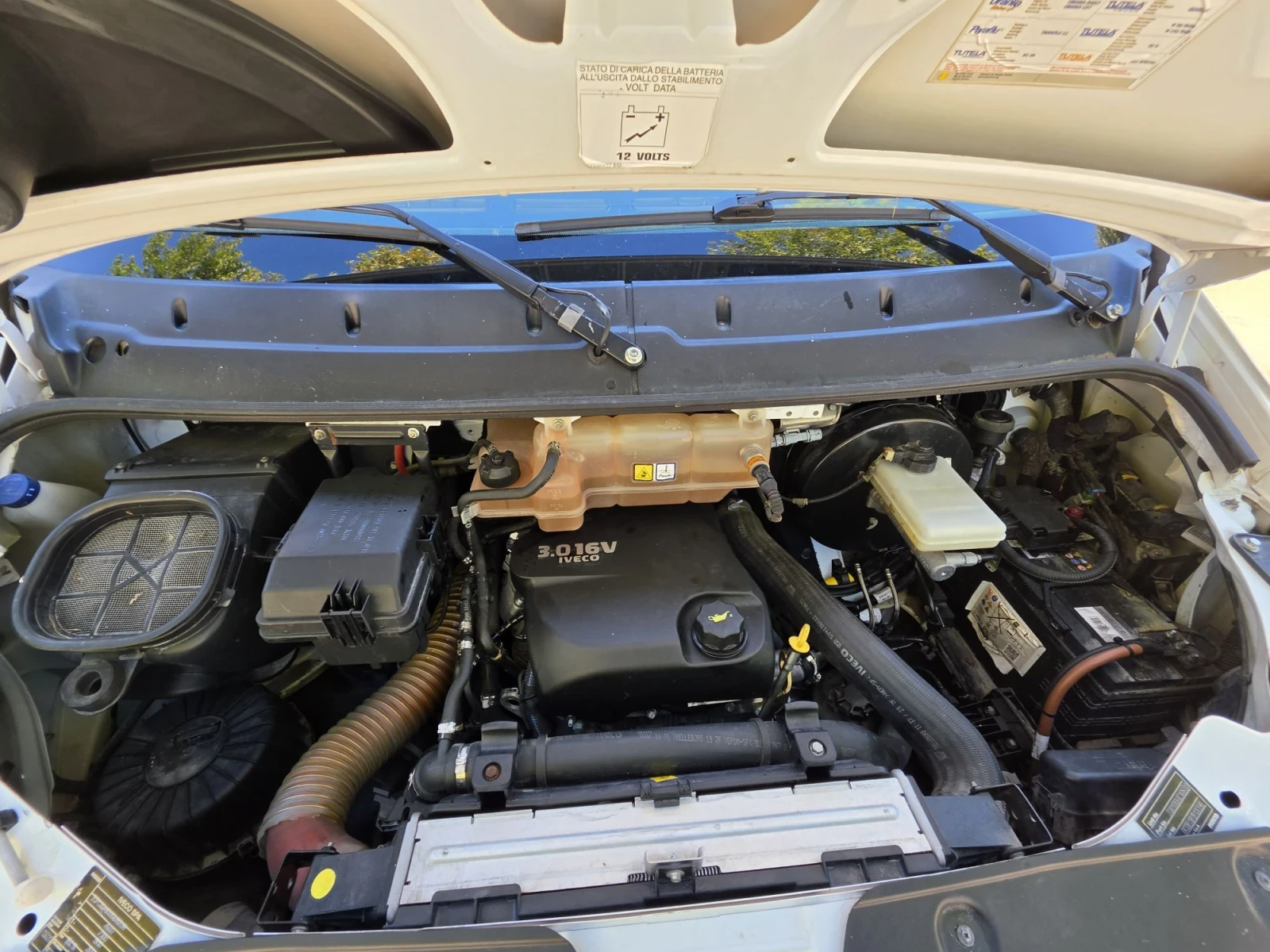 Iveco 35c15 3.0НРI швейцарски, снимка 16 - Бусове и автобуси - 55677917