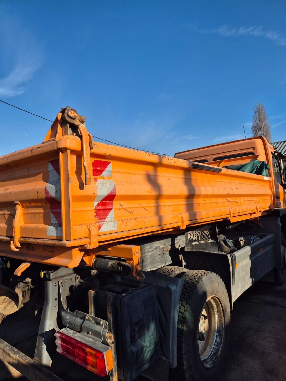 Mercedes-Benz Atego 1224* 4х4* Тристранен самосвал* Топ състояние - изображение 3