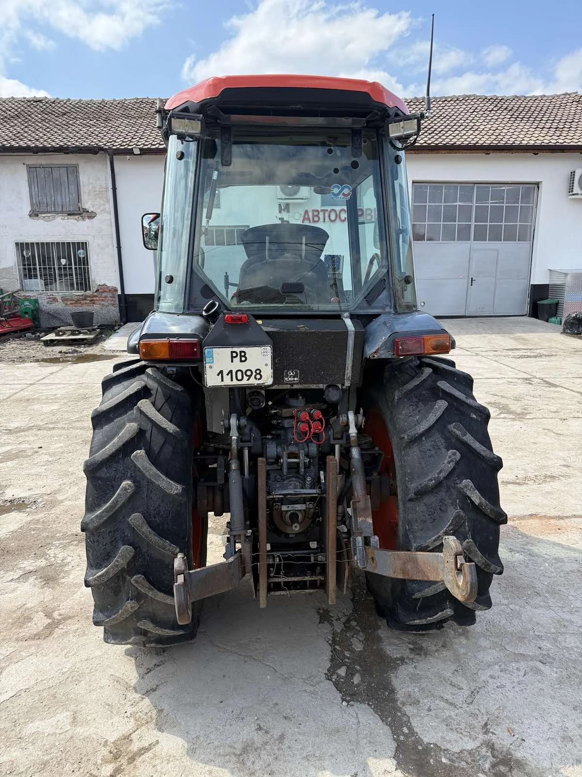 Трактор Kubota M8540 Narrow - изображение 4