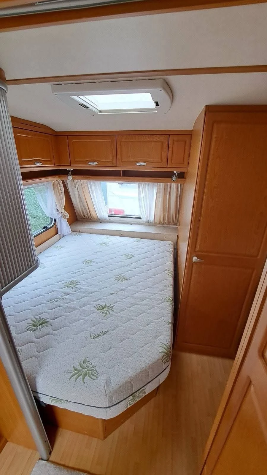 Каравана Tabbert Регистрирана, снимка 10 - Каравани и кемпери - 53916715