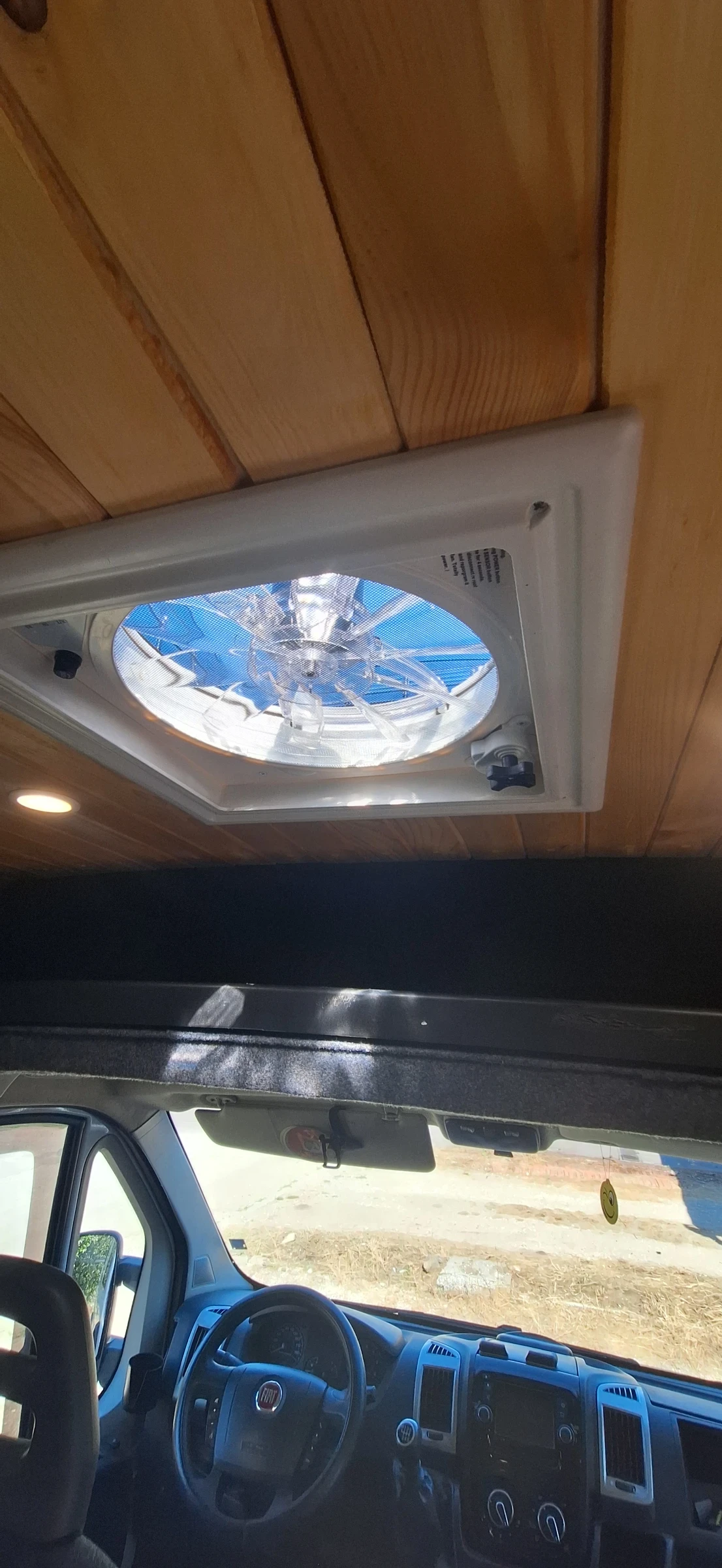 Кемпер Fiat Ducato 3+ 1, снимка 14 - Каравани и кемпери - 54591093