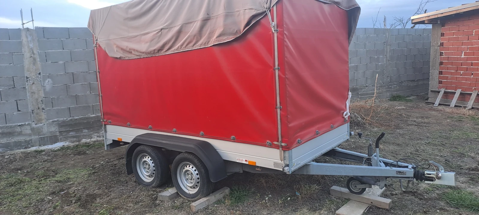 За автомобил Sirius Saris, снимка 4 - Ремаркета - 53541573