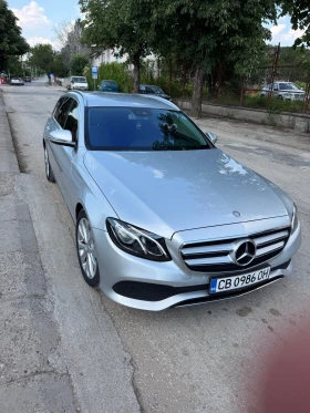 Mercedes-Benz E 220, снимка 3