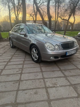 Mercedes-Benz E 220 