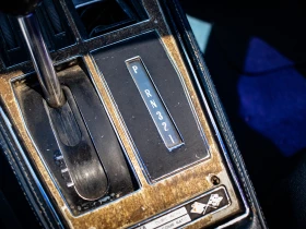 Chevrolet Corvette * C3 Stingray L82* НАЛИЧНА В БЪЛГАРИЯ* АВТОКРЕДИТ* | Auto.bg — изображение 15