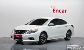 ������ Nissan Altima
