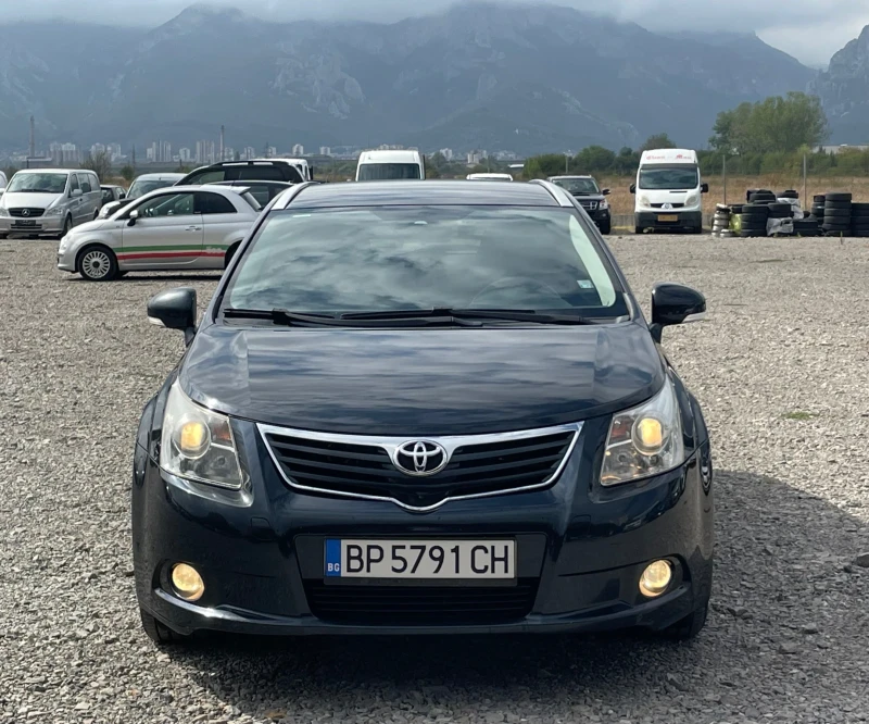 Toyota Avensis 2.0 D-4D 150к.с * Климатроник* , снимка 2 - Автомобили и джипове - 47165731