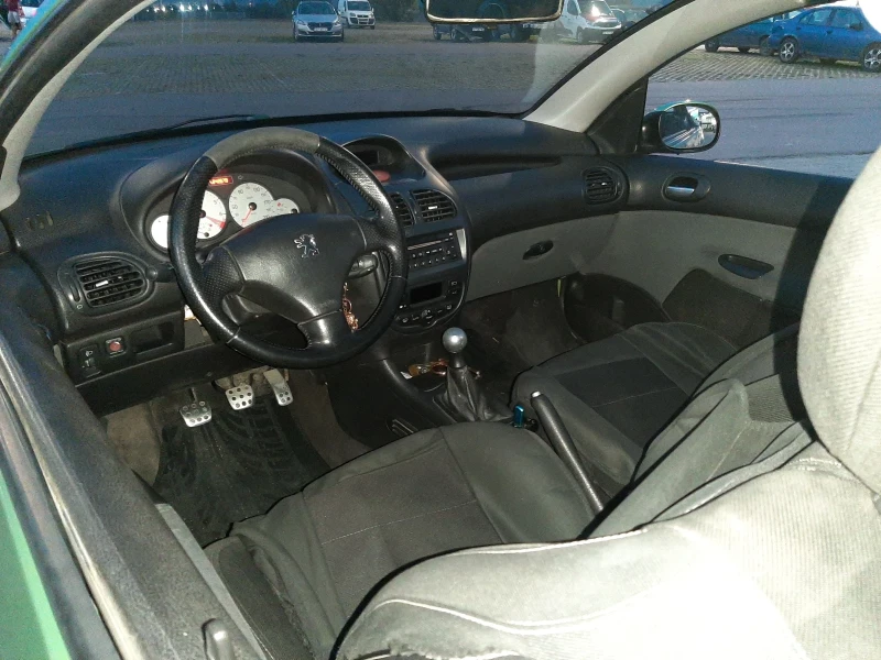 Peugeot 206 2.0 , снимка 13 - Автомобили и джипове - 47526812