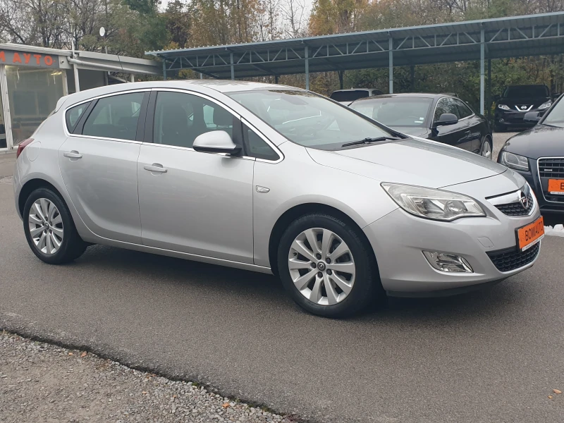 Opel Astra 1.7CDTi* EURO-5A* KLIMATRONIK* HATCHBACK, снимка 3 - Автомобили и джипове - 47944022