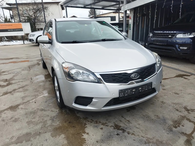 Kia Ceed 1.6crdi, снимка 2 - Автомобили и джипове - 48445289