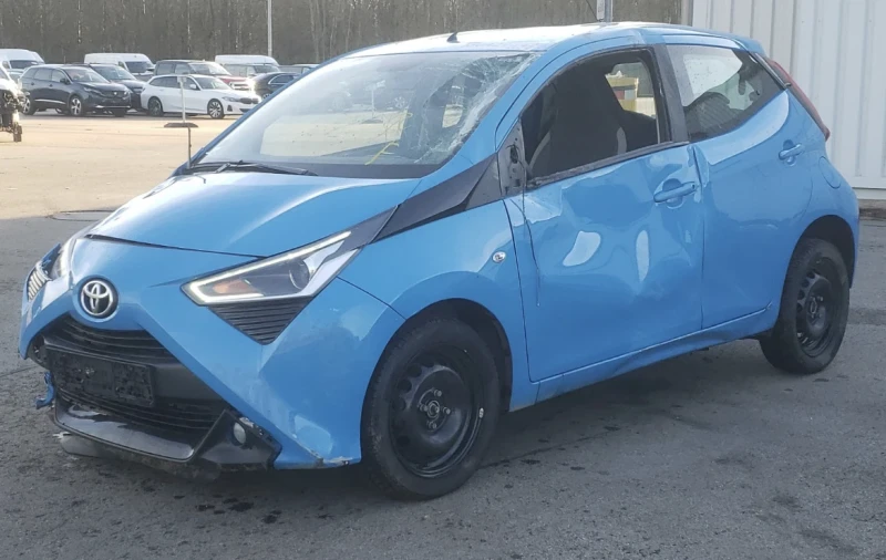 Toyota Aygo 1.0, снимка 1 - Автомобили и джипове - 48664554