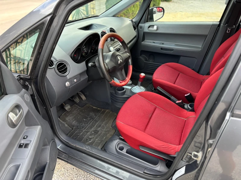 Mitsubishi Colt 1.3 95кс, снимка 9 - Автомобили и джипове - 49507528