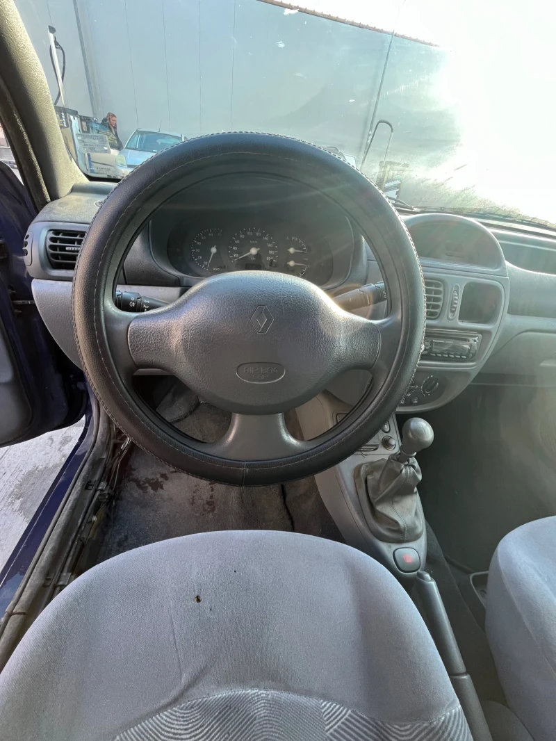 Renault Clio, снимка 7 - Автомобили и джипове - 51366067