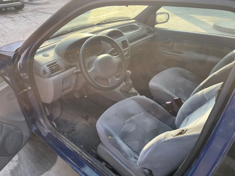 Renault Clio, снимка 6 - Автомобили и джипове - 51366067