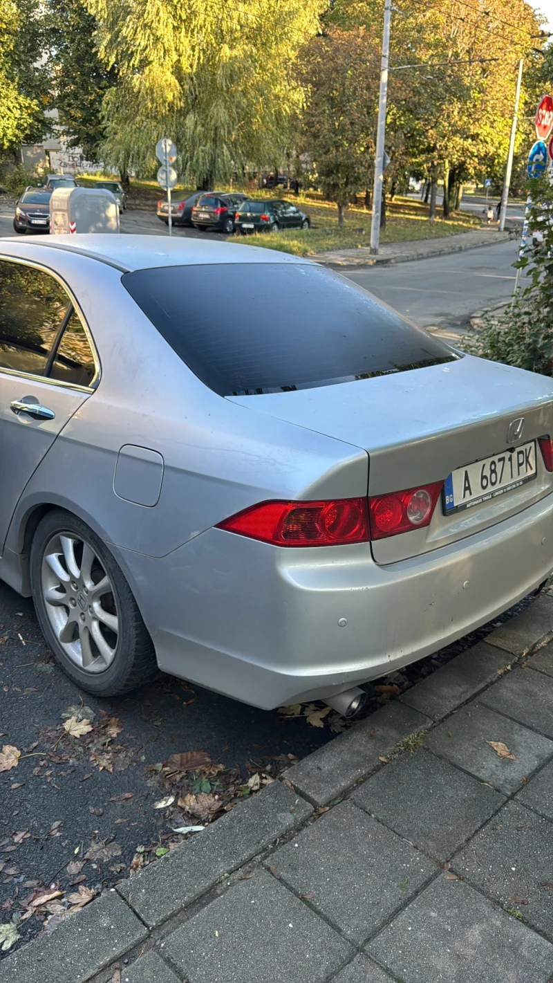 Honda Accord Executive , снимка 9 - Автомобили и джипове - 52001690