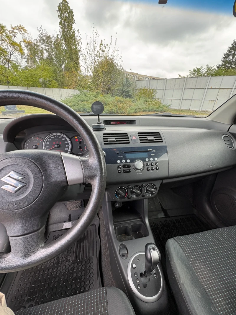 Suzuki Swift, снимка 12 - Автомобили и джипове - 52031474