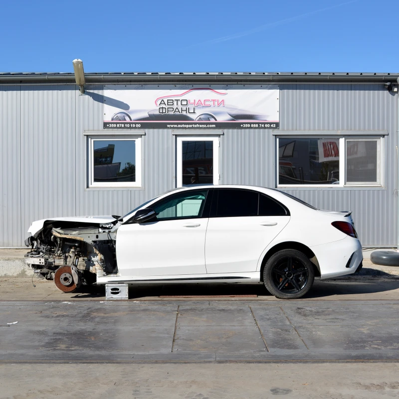 Mercedes-Benz C 180, снимка 10 - Автомобили и джипове - 52246954