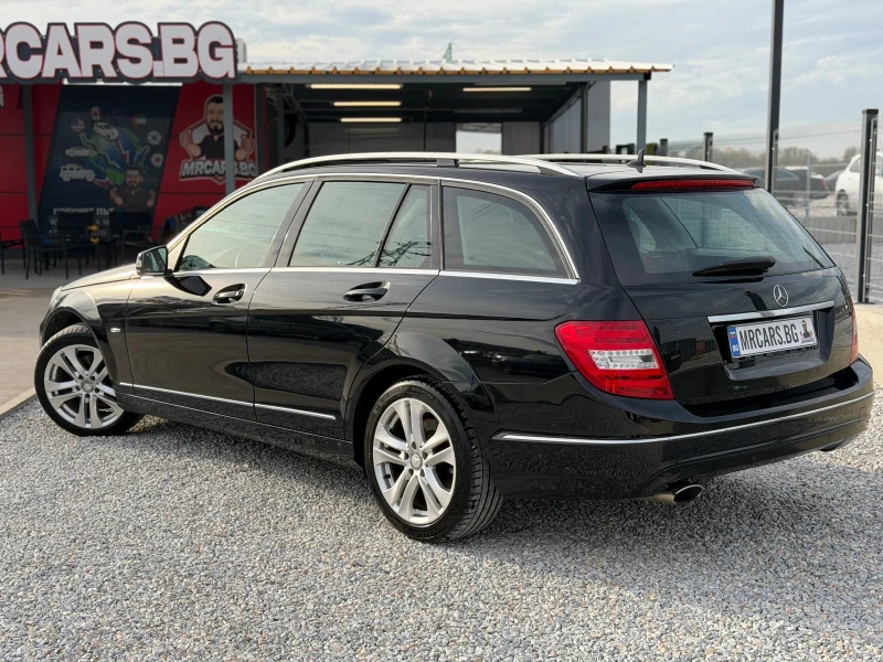 Mercedes-Benz C 220 РЪЧКА / NAVI / FACELIFT, снимка 4 - Автомобили и джипове - 52467254
