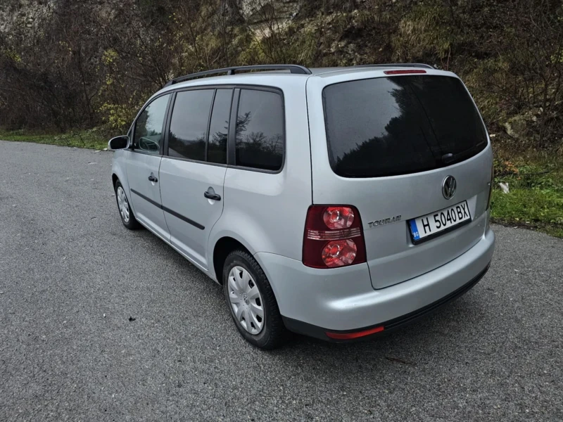 VW Touran Хечбек, снимка 5 - Автомобили и джипове - 52771625